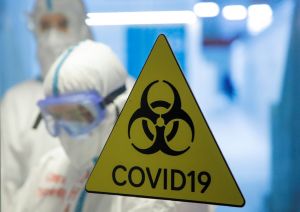 Αυξημένες οι πιθανότητες για σοβαρή Covid-19 σε όσους κινδυνεύουν από έμφραγμα ή εγκεφαλικό