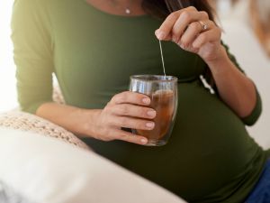 Προσοχή στα βότανα και τα συμπληρώματα διατροφής στην εγκυμοσύνη