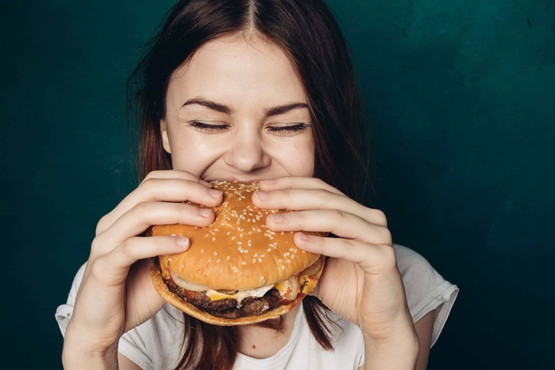 Έρευνα: Πώς η διατροφή με λιπαρά επηρεάζει τη λειτουργία του εντέρου;