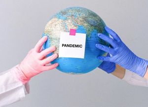 &quot;Ο επόμενος πανδημικός ιός θα μπορούσε να είναι ακόμη πιο μεταδοτικός ή θανατηφόρος&quot;