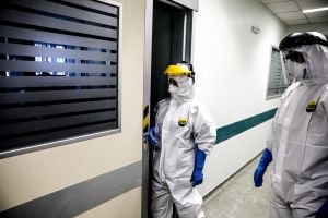 Τι έδειξε ελληνική μελέτη για τη διάρκεια ζωής των αντισωμάτων;
