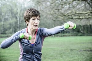 Υπέρταση &amp; εμμηνόπαυση: Πώς επιδρά η άθληση στην υγεία μας;