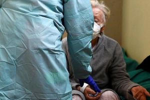 Έρευνα του ΕΚΠΑ: Μόλις στο 1% η ανοσία των Ελλήνων στον κορονοϊό
