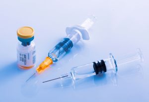 Εμβόλιο AstraZeneca: Eπιστήμονες δημοσίευσαν στοιχεία για περιπτώσεις εγκεφαλικού λόγω θρόμβωσης μεγάλων αρτηριών